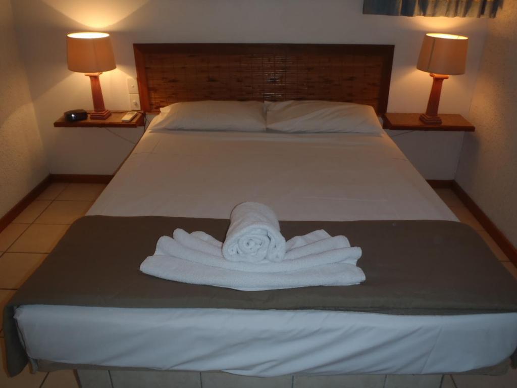 Beachside Holiday Units Bowen Chambre photo