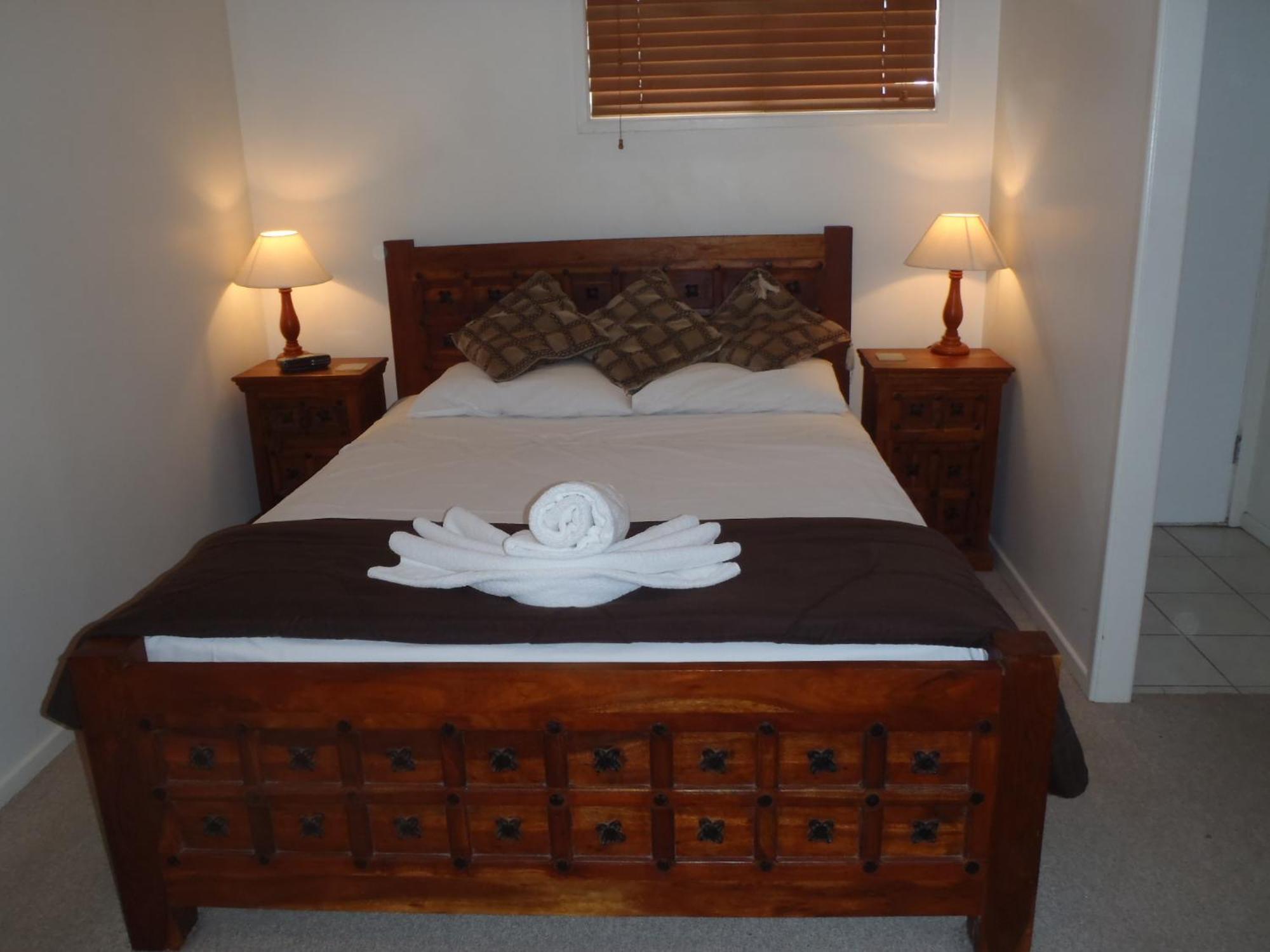 Beachside Holiday Units Bowen Extérieur photo