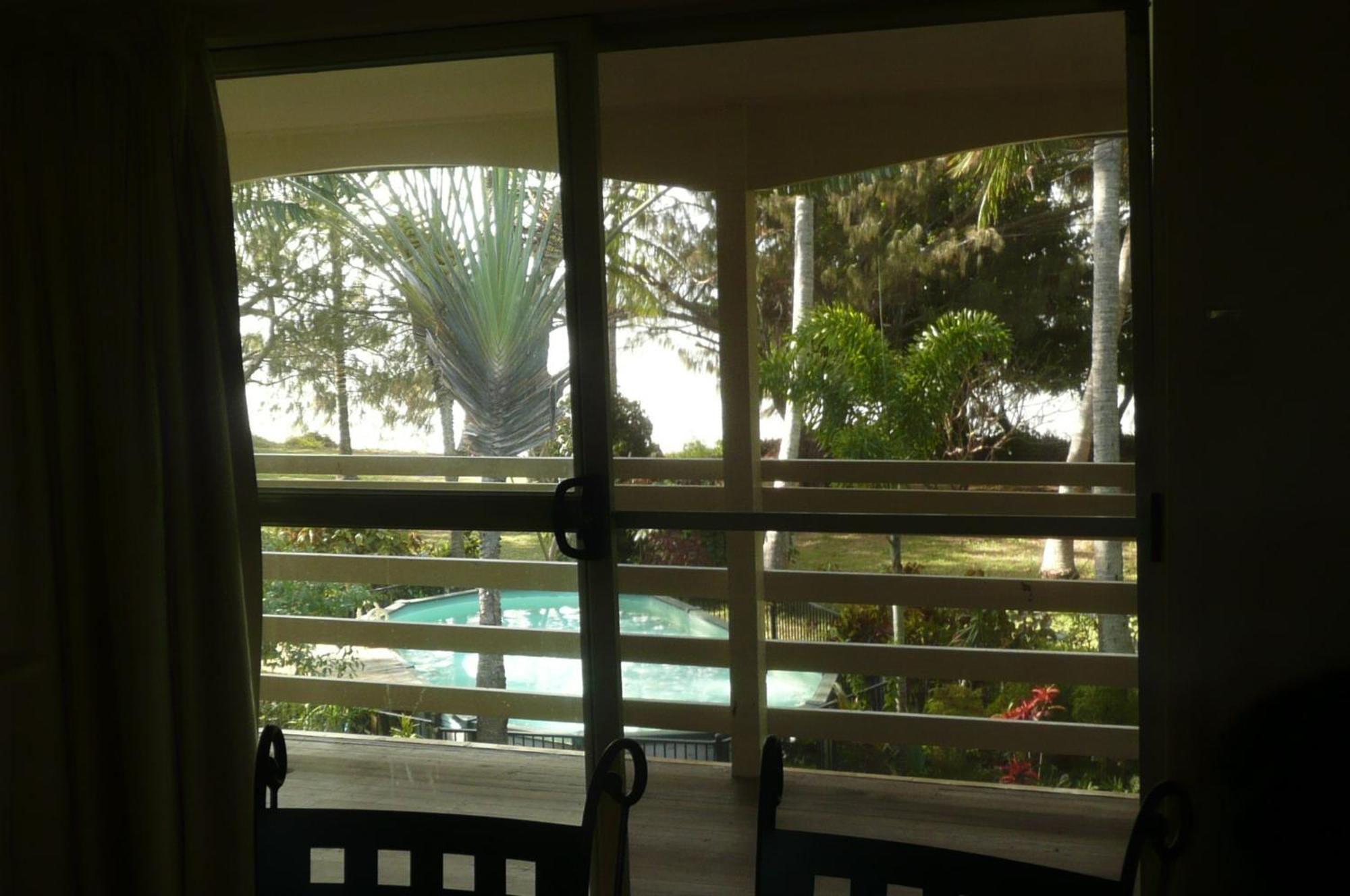 Beachside Holiday Units Bowen Extérieur photo